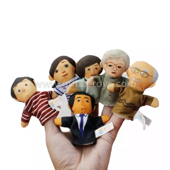 Amazon Hot Selling Kids Educational Toys Hand Puppet Family Mother Father Charac