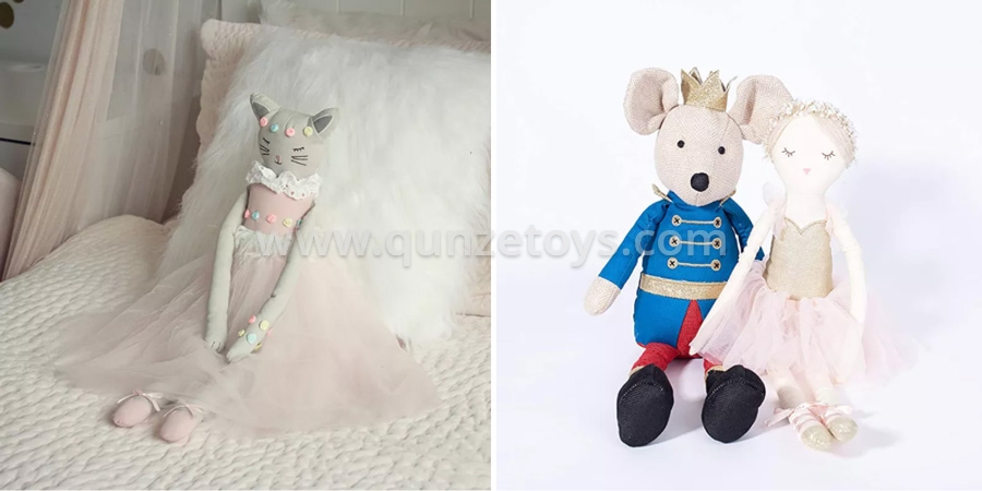 Plush pet toys